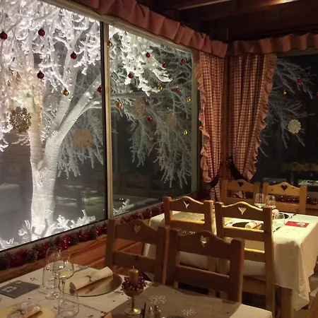 Du Col De La Machine Hotel